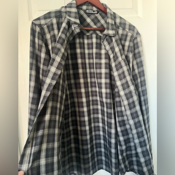 Arc'teryx Bernal Long Sleeve Shirt - Men's | Size Medium - Picture 6 of 9